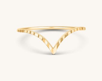 14K V Dip Dainty Ring – Minimalist Chevron Ring in Solid 14K Gold | Stackable Gold Ring, Everyday Jewelry, Gift for Her
