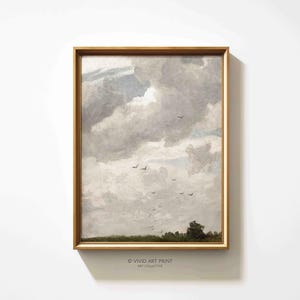 Könnte beinhalten: Ein gerahmtes Gemälde eines bewölkten Himmels mit einer Vogelschar, die in Formation fliegt. Der Himmel ist hellgrau mit einem Hauch von Blau und Weiß. Die Vögel sind schwarz und scheinen in V-Form zu fliegen.