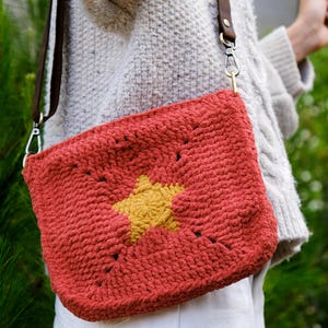 VietNam Flag Crochet Bag, Gift for VietNam Lovers, Vietnamese Souvenirs