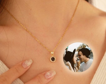 Personalized Photo Projection Mom Necklace