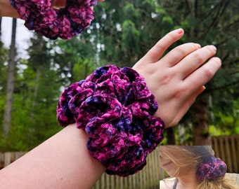 Custon made crochet velvet scrunchies, hair tie, handmade,
