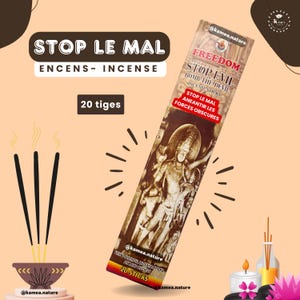 Könnte beinhalten: Räucherstäbchenbox mit dem Text "STOP LE MAL" und "FREEDOM STOP EVIL". Die Box zeigt eine Illustration einer Statue und enthält 20 Stäbchen. Das Bild zeigt auch brennende Räucherstäbchen und eine dekorative Schale.