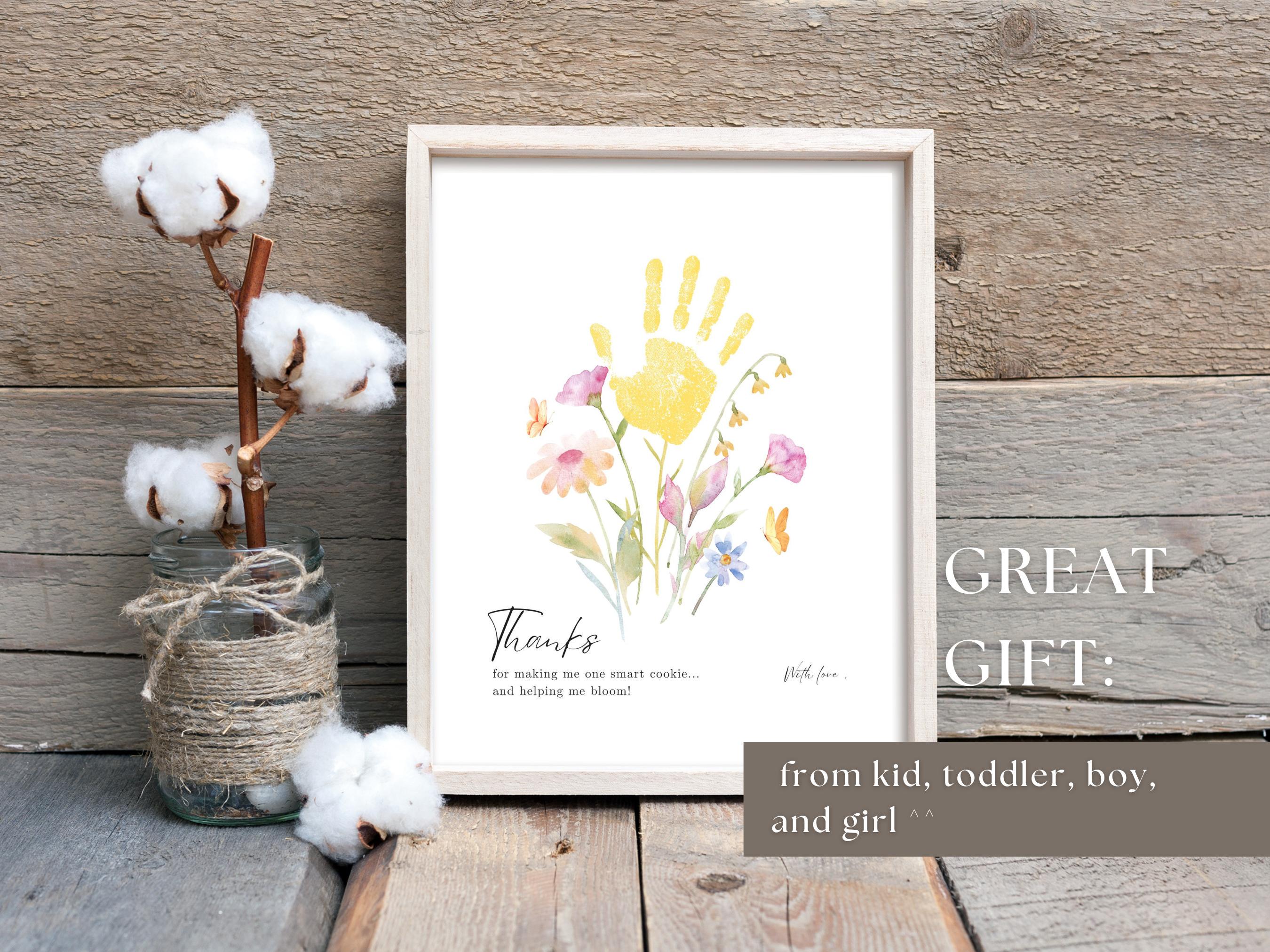 Teacher Appreciation Handprint Craft: Thank You Handprint Flower Art ...