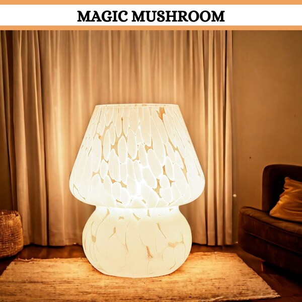 Mushroom Lamp, Bedside Floor Lamp with Fairy Lights, Modern Art Deco Design, Small Standing Lamp for Magic Ambiance, LED Bulb Included