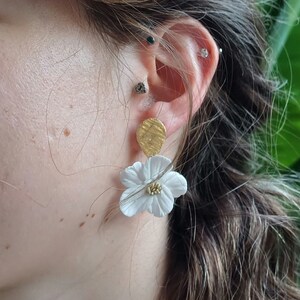 Handcrafted White Flower Polymer Clay Earrings: Romantic Floral Jewelry