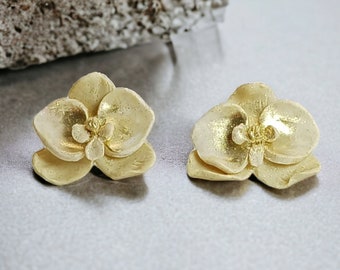 Boucles d'oreilles orchidée, boucles d'oreilles florales en argile, pendentifs fleurs, cadeau pour maman, ensemble de boucles d'oreilles délicates, bijoux en argile, boucle d'oreille pendante, boucle d'oreille d'été