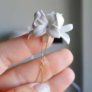 Jasmine Hair Pin, Wedding Hair pin, Bridal Hair Clip, Floral Bridal Hair accessory, Floral Wedding Clip, Wedding Hair pin