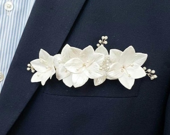 Lily Pocket Boutonniere, White Wedding Boutonniere, Groom Lapel Flower, Groomsmen Gift, Best Man Proposal