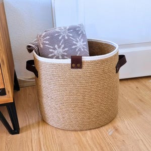 Woven Jute Rope Basket: Natural Storage with Leather Handles