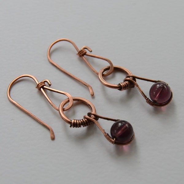 Boucles d'oreilles en cuivre et perles en verre Amethyst