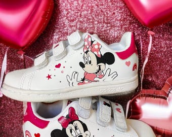 Minnie Mouse Custom Sneakers / Glitter Minnie Mouse kids shoes/ Hand painted sneakers / Disney shoes