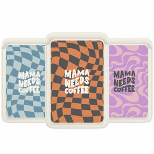 Portafoglio Magsafe Coffee, porta carte magnetico in pelle Mama needs coffee per iPhone 15, iPhone 14, iPhone 13 SE Pro Max Plus