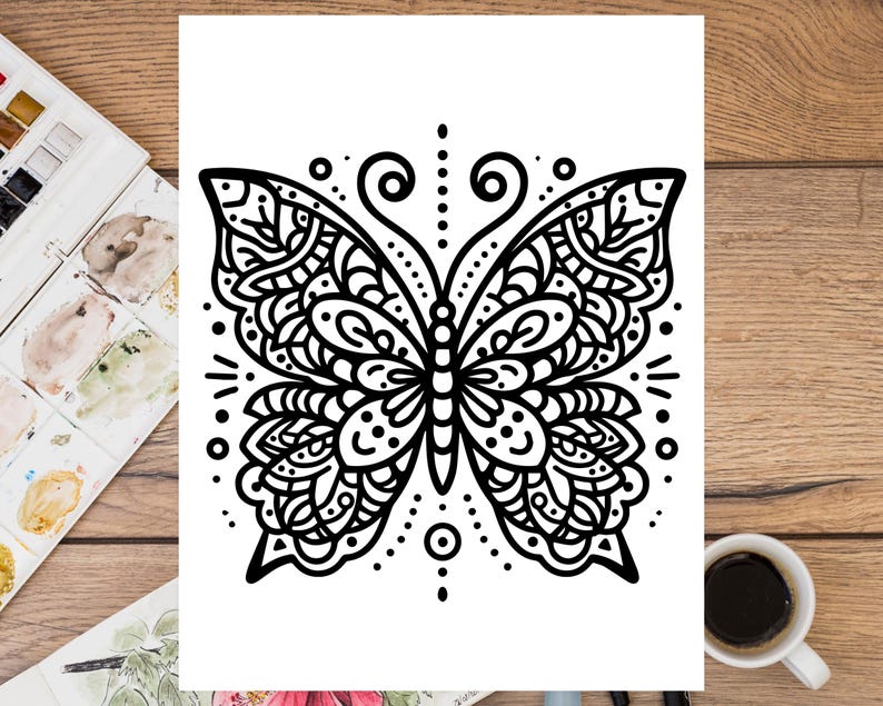 K&ouml;nnte beinhalten: Eine Schwarzwei&szlig;-Zeichnung eines Schmetterlings mit filigranen Details. Der Schmetterling ist auf einem wei&szlig;en Hintergrund zentriert.