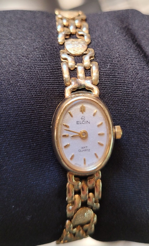 VINTAGE ESTATE Elgin Watch Made in Italy Circa 198