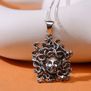 Sterling Silber Medusa Head Halskette: Unisex Anhänger der griechischen Mythologie