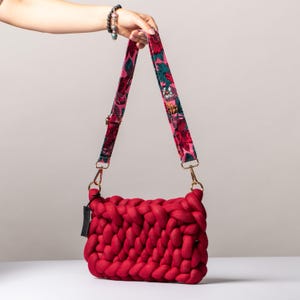 Häkeln Crossbody, Grobstrick kleine Umhängetasche, Gewebte handgestrickte Umhängetasche, Rote gehäkelte Crossbody Kupplung, Burgunder Tasche