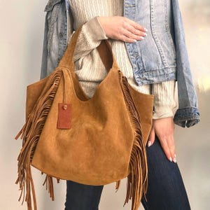 Sac hobo porté épaule en daim marron, sac fourre-tout bohème occidental, sac hobo franges, boutiques ukrainiennes