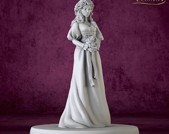 Op de afbeelding: Een wit beeldje van een vrouw in een lange jurk, met een boeket rozen. Ze draagt een bloemenkrans. Het beeldje staat op een witte basis met de tekst "3D Miniatures Factory". De achtergrond is diep paars.