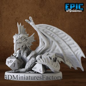 Miniature | Dragon Wyrmling Playing - DnD Miniature for Tabletop Games - Premium dnd Miniature - Dungeons and Dragons - 3D Printed
