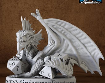 Miniature | Dragon Wyrmling Playing - DnD Miniature for Tabletop Games - Premium dnd Miniature - Dungeons and Dragons - 3D Printed
