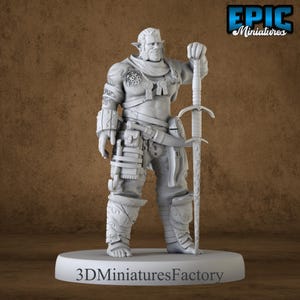 Miniature | Half Orc Adventurer - DnD Miniature for Tabletop Games - Premium dnd Miniature - Dungeons and Dragons - 3D Printed