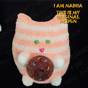 Oreiller chaton au crochet, coussin câlin chat, oreiller chaton doux, oreiller chaton en peluche, oreiller chat confortable, coussin chaton mignon, oreiller chat moustachu.