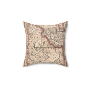 Idaho Map Pillow - Idaho Wedding Gift - Idaho Pillow - Housewarming Gift - Study Abroad - Exchange Student