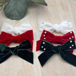 Velvet Hair Bow Clip, Green velvet hair bow, Christmas velvet hair bow, kids Hair clips, Pearl Hair Bows,Hair accessories , Christmas gift