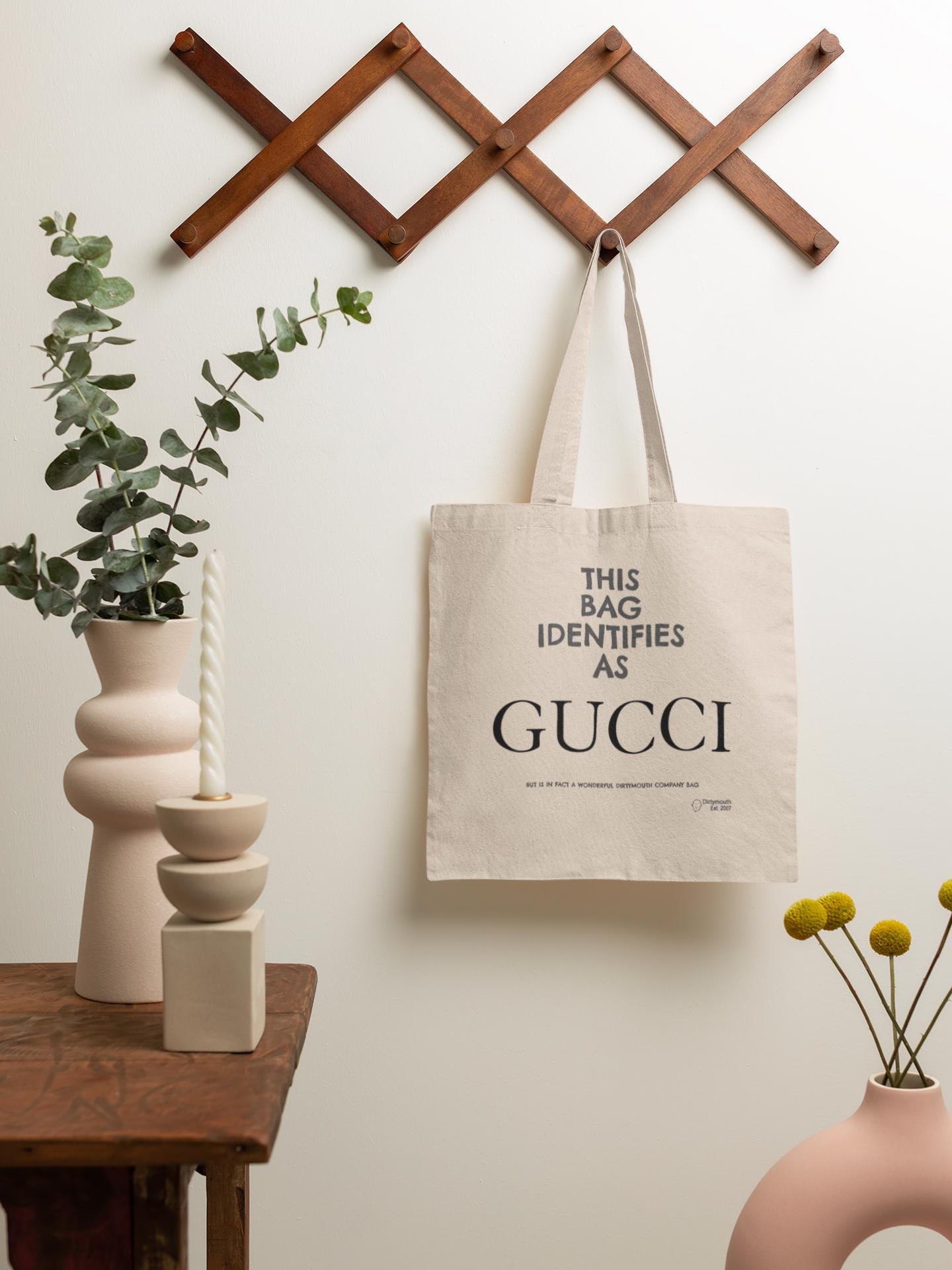 【関税込み】gucci MEDIUM 'GUCCI' SHOPPING BAG Gift Wrapping | GUCCI Services | GUCCI® US