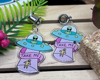 Alien Spaceship UFO Dangle Plugs for Stretched Ears