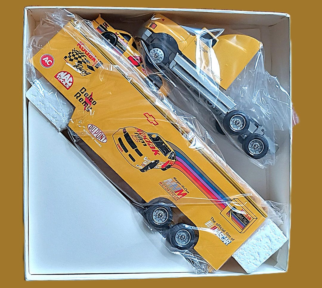 Winross 1990's Nascar Kodak Racing Hauler Diecast Model 1/64 ...