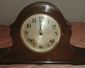 Sessions vintage (1920-1930) wind and chime mantel clock