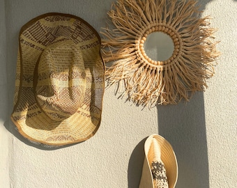 Lustro z rafii, dekoracja ścienna z rattanu, dekoracja ścienna boho, ręcznie robione lustro, dekoracja salonu, zawieszka ścienna z rafii, ręcznie robiony prezent, dekoracja ścienna sypialni