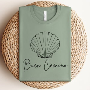 Camisa Buen Camino Vieira Caminho de Santiago Caminhada Peregrino Santiago de Compostela Presente para Viajante Lembrança para Peregrino Caminho de Santiago
