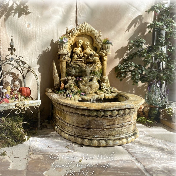 Nowhere Else - Fontaine de jardin avec bassin de style Baroque Rocaille - Architecture décor - Shabby Chic - Dollhouse 1/12e - OOAK