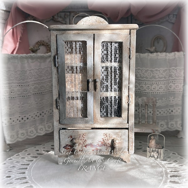 Armoire, lingère avec tiroir de style Provence Pays D'Aix - Mobilier Miniature - Shabby Chic - Dollhouse 1/12e - OOAK