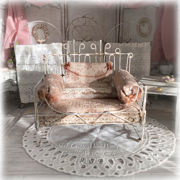 Art Déco - Lit de jour de type fer forgé de style Provence Pays D'Aix + literie - Mobilier Miniature - Shabby Chic - Dollhouse 1/12e - OOAK