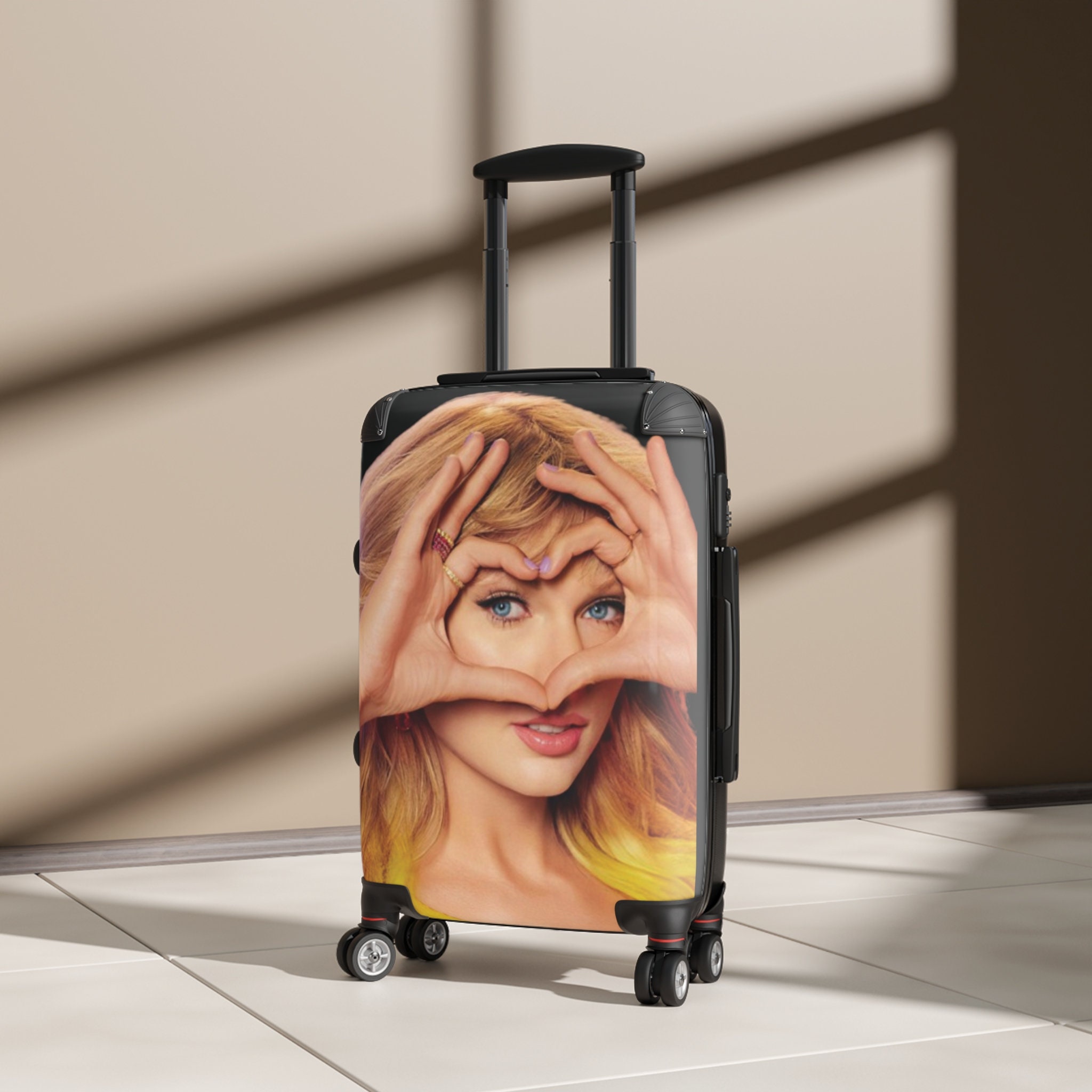 Taylor Heart Graphic Suitcase