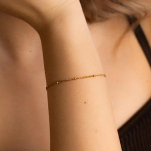 Minimalist Gold Chain Bracelet, Dainty Satellite Bracelet, Gold Bead Bracelet, Delicate Bracelet for Women, Simple Bracelet, Thin Bracelet
