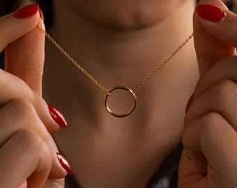 Minimalist Circle Necklace, Delicate Layering Necklace, Dainty Open Circle Pendant, Sterling Silver Necklace, Gold Necklaces for Women