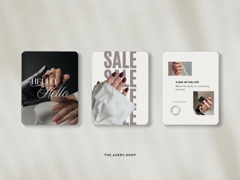 K&ouml;nnte beinhalten: Drei rechteckige Karten mit Bildern und Text. Eine Karte zeigt "HELLO Hello" mit einer Hand mit schwarzem Handschuh. Eine andere zeigt "SALE" mit einer Hand mit roten N&auml;geln. Die letzte zeigt "A DAY IN THE LIFE".