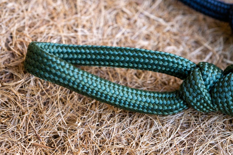 Lot de 5 tirettes de survie en paracorde Porte-clés à engrenages Bushcraft Pendentif zippé avec cordon de couleur personnalisé Accessoire de sac durable avec noeud serpent image 4