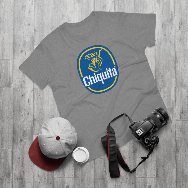 Chiquita Banana Vintage T Shirt Tropisches Flair mit Stil Perfekt für Sommer und Freizeit Retro Geschenk Shirt Funny Vintage tshirt vegan Sports Grey