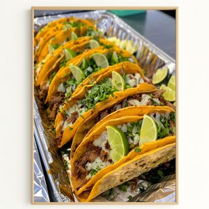 Birria Taco-kruidenprint - Overheerlijke Birria-taco's met koriander en limoen - perfect voor liefhebbers van food, kunst of culinaire cadeaus PF3816