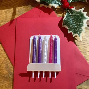 Adventskaarsenkaart en envelop met echte minikaarsen