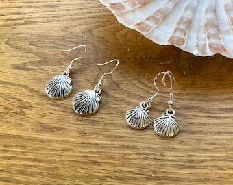 Scallop shell earrings with Sterling Silver 925 hooks
