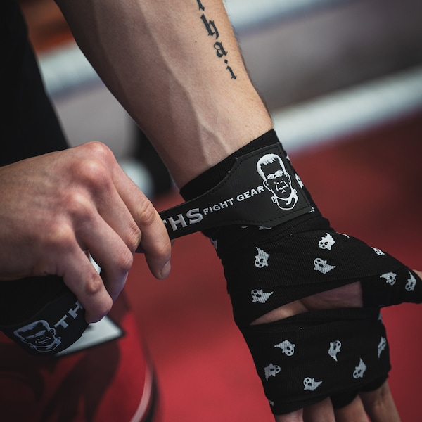 THS Fight Gear Wraps 4.5m Innenhandschuhe Bandagen Boxen Muay Thai Mexikanisch Stretch - (Schwarz/Geister)