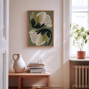 Lámina decorativa floral verde para pared, póster botánico moderno, arte floral verde oliva, lámina minimalista de naturaleza. imagen 5