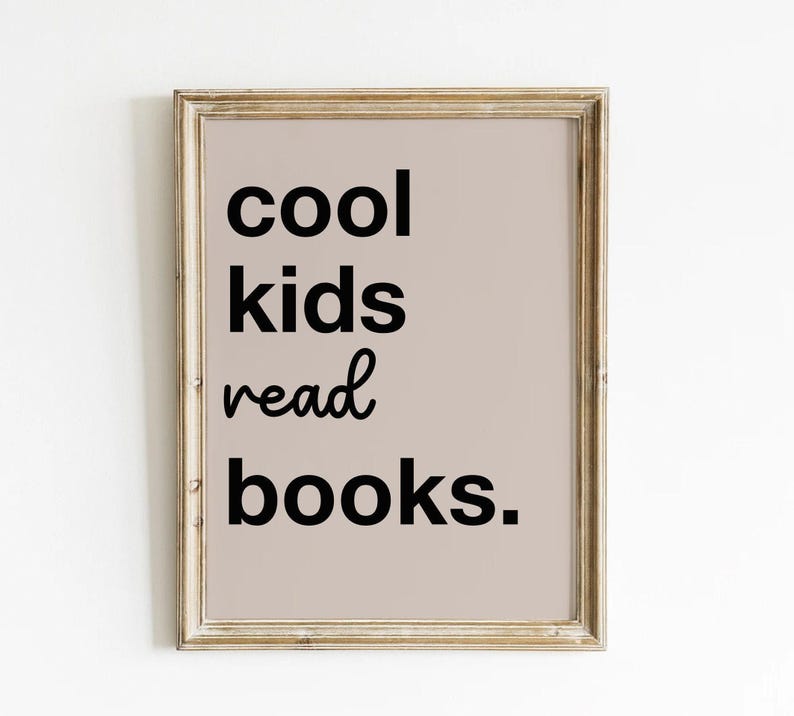 Arte mural para amantes de los libros, impresiones de lectura para habitación infantil, decoración de biblioteca, póster de lectura para niños, impresiones con cita "Solo una página más" imagen 2
