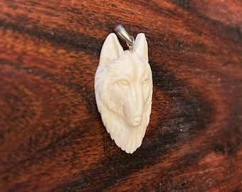 3-D Carved Bovine Bone Spirit Animal Wolf Head Pendant Charm 28667